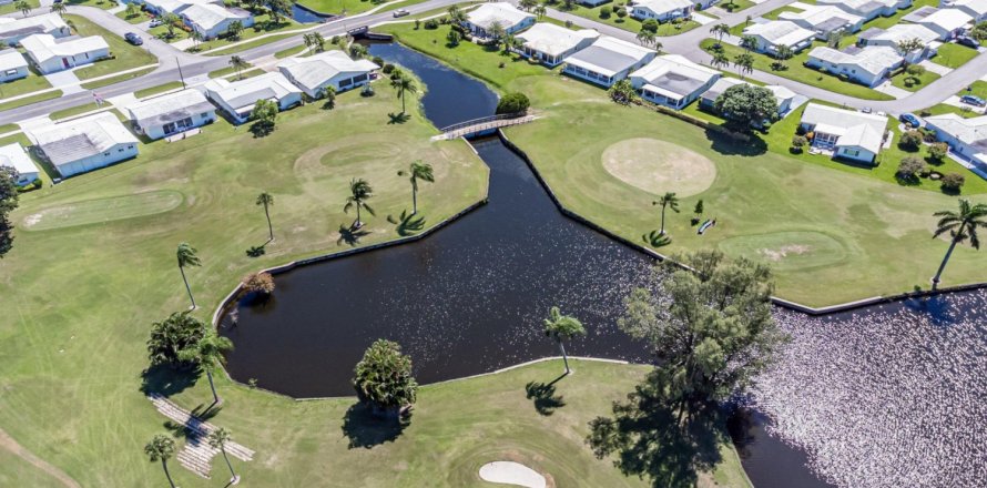 Villa ou maison à Boynton Beach, Floride 2 chambres, 96.99 m2 № 925383