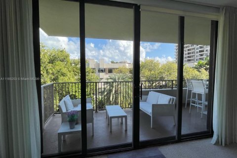 Condo in Key Biscayne, Florida, 2 bedrooms  № 2401360 - photo 5