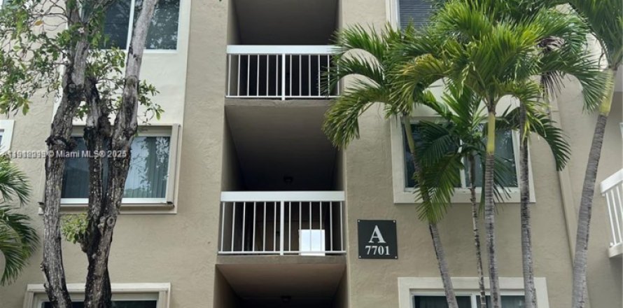 Condominio en Miami, Florida, 1 dormitorio № 1969216