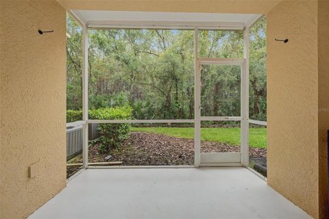 Condo in Tampa, Florida, 2 bedrooms  № 2369755 - photo 29