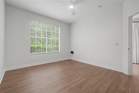 Condo in Tampa, Florida, 2 bedrooms  № 2369755 - photo 19