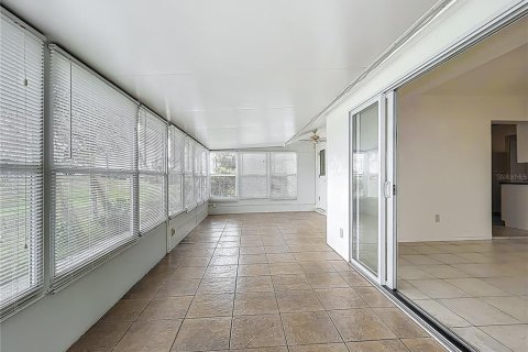 House in Sun City Center, Florida 3 bedrooms, 154.4 sq.m. № 1678180 - photo 26