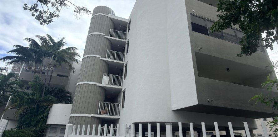 Condominio en Miami Beach, Florida, 3 dormitorios  № 2004282