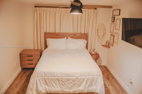 Touwnhouse à vendre à Hialeah, Floride: 2 chambres, 80.27 m2 № 1967180 - photo 13