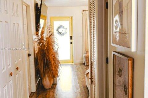 Touwnhouse à vendre à Hialeah, Floride: 2 chambres, 80.27 m2 № 1967180 - photo 5