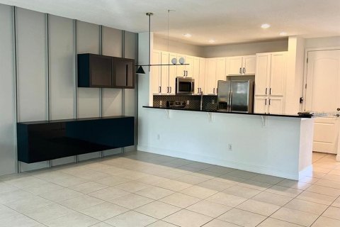 Adosado en alquiler en Orlando, Florida, 3 dormitorios, 152.17 m2 № 1854235 - foto 2