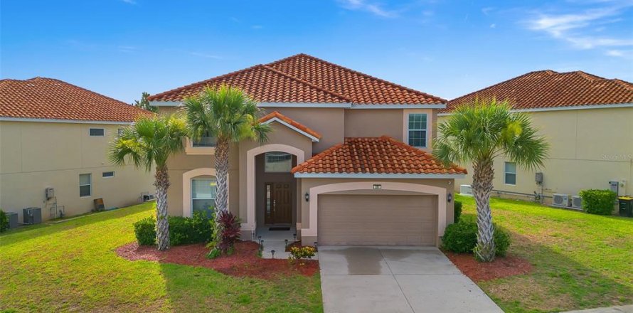 House in Davenport, Florida 6 bedrooms, 266.63 sq.m. № 1778532
