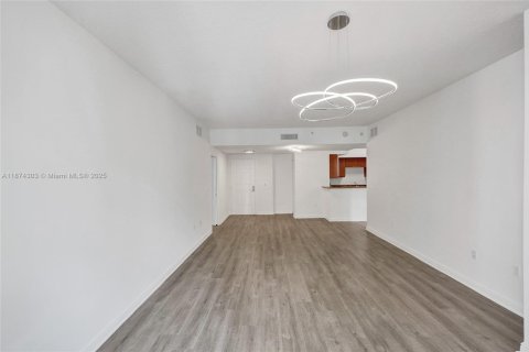 Condo in Coral Gables, Florida, 3 bedrooms  № 1923700 - photo 8