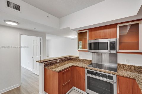 Condo in Coral Gables, Florida, 3 bedrooms  № 1923700 - photo 14