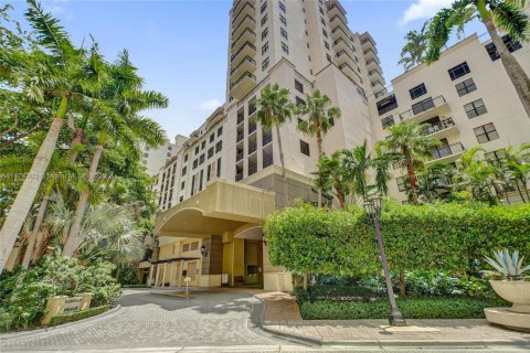 Condo in Coral Gables, Florida, 3 bedrooms  № 1923700 - photo 1