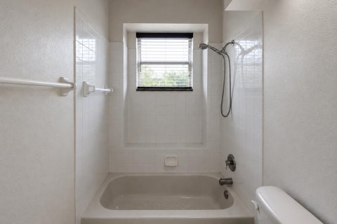 Купить виллу или дом в Сент-Луси, Флорида 3 комнаты, 222.22м2, № 2173449 - фото 12