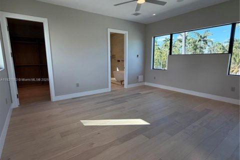 Casa en venta en Hollywood, Florida, 5 dormitorios, 298.87 m2 № 1975394 - foto 22