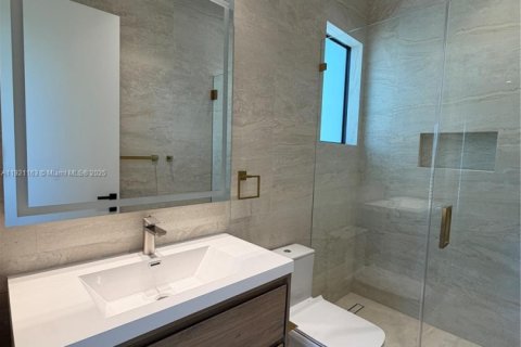 Casa en venta en Hollywood, Florida, 5 dormitorios, 298.87 m2 № 1975394 - foto 21