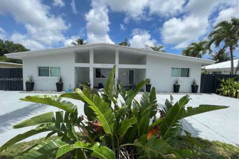 Casa en venta en Miami, Florida, 4 dormitorios, 166.02 m2 № 1841169 - foto 1