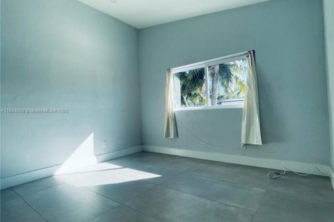 Casa en venta en Miami, Florida, 4 dormitorios, 166.02 m2 № 1841169 - foto 21