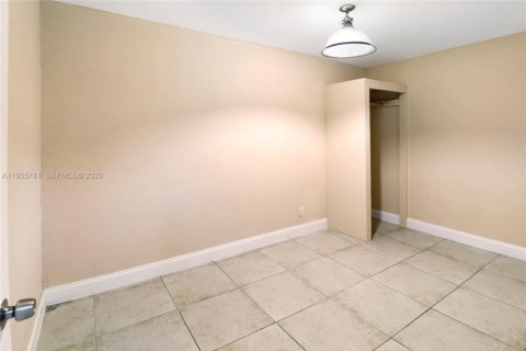 Купить кондоминиум в Санрайз, Флорида 5 спален, 141.21м2, № 2027046 - фото 22