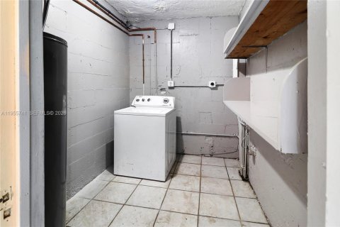 Купить кондоминиум в Санрайз, Флорида 5 спален, 141.21м2, № 2027046 - фото 25