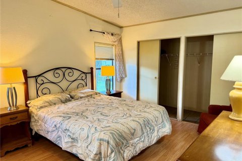 Apartment in Leesburg, Florida 2 bedrooms, 98.85 sq.m. № 2210719 - photo 14