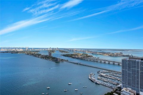 Купить кондоминиум в Майами, Флорида 3 спальни, 183.02м2, № 1975648 - фото 1