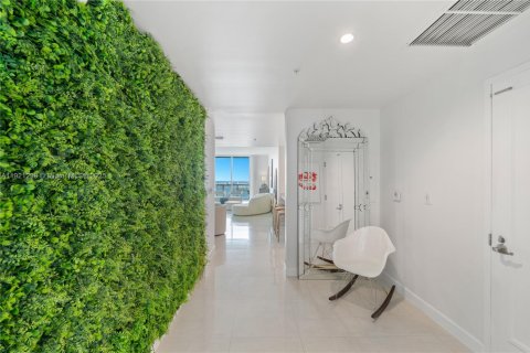 Купить кондоминиум в Майами, Флорида 3 спальни, 183.02м2, № 1975648 - фото 14