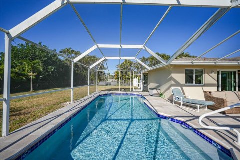 House in Cape Coral, Florida 2 bedrooms, 107.3 sq.m. № 1575160 - photo 21