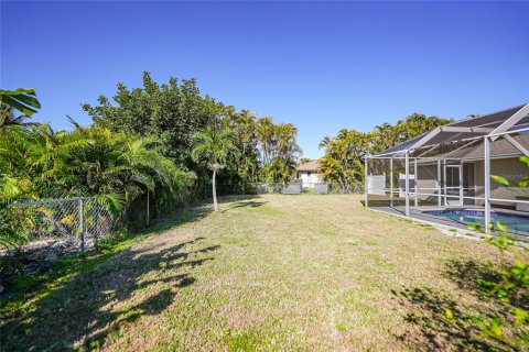 House in Cape Coral, Florida 2 bedrooms, 107.3 sq.m. № 1575160 - photo 26