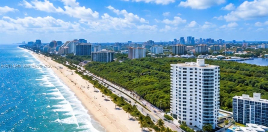 Condo in Fort Lauderdale, Florida, 2 bedrooms  № 2430179