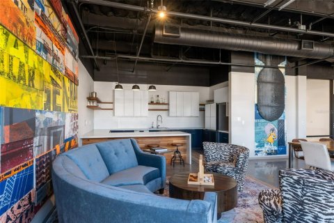 Propiedad comercial en alquiler en Gainesville, Florida, 1345.22 m2 № 1815342 - foto 15