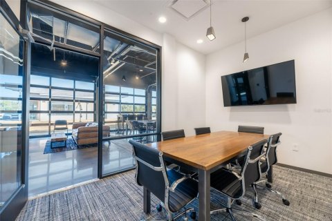 Propiedad comercial en alquiler en Gainesville, Florida, 1345.22 m2 № 1815342 - foto 18