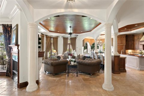 Villa ou maison à vendre à Tampa, Floride: 5 chambres, 513.19 m2 № 2149188 - photo 5