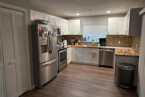 Casa en venta en Palm City, Florida, 3 dormitorios, 145.67 m2 № 2192497 - foto 4