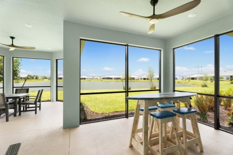 House in Port St. Lucie, Florida 3 bedrooms, 198.44 sq.m. № 2169053 - photo 28