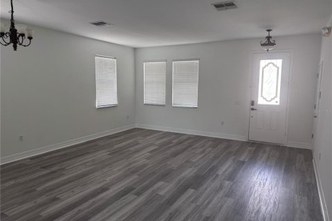 House in Kissimmee, Florida 5 bedrooms, 321.44 sq.m. № 1881054 - photo 8