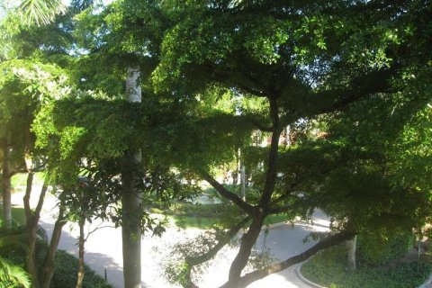 Condo in Hypoluxo, Florida, 2 bedrooms № 2413097 - photo 2