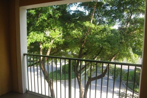 Condo in Hypoluxo, Florida, 2 bedrooms № 2413097