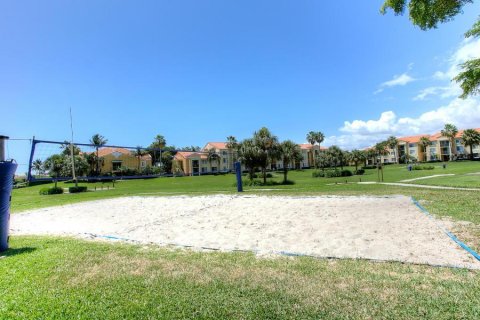 Condo in Hypoluxo, Florida, 2 bedrooms № 2413097 - photo 22