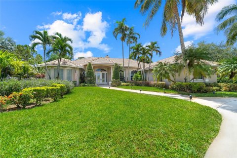 House in Loxahatchee Groves, Florida 3 bedrooms, 288.46 sq.m. № 1896092 - photo 1