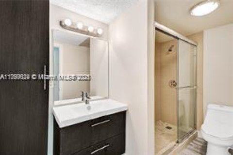 Copropriété à louer à Sunny Isles Beach, Floride: 1 chambre, 71.26 m2 № 1712613 - photo 16