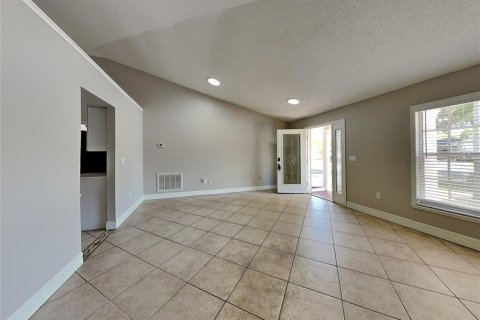 Casa en alquiler en Valrico, Florida, 3 dormitorios, 133.41 m2 № 2119095 - foto 4