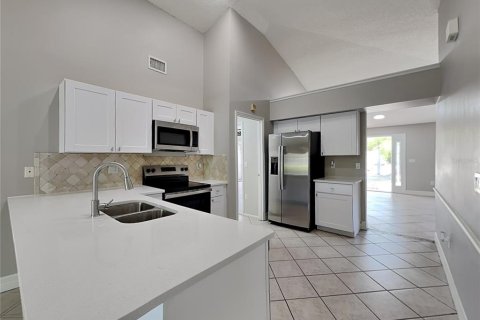 Casa en alquiler en Valrico, Florida, 3 dormitorios, 133.41 m2 № 2119095 - foto 7