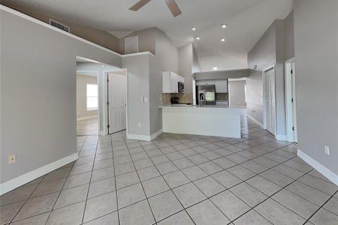 Casa en alquiler en Valrico, Florida, 3 dormitorios, 133.41 m2 № 2119095 - foto 5