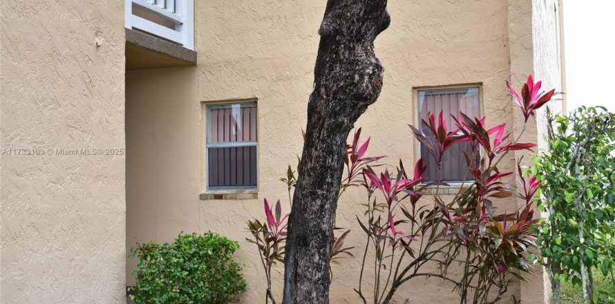 Condominio en Sunrise, Florida, 2 dormitorios  № 1482436