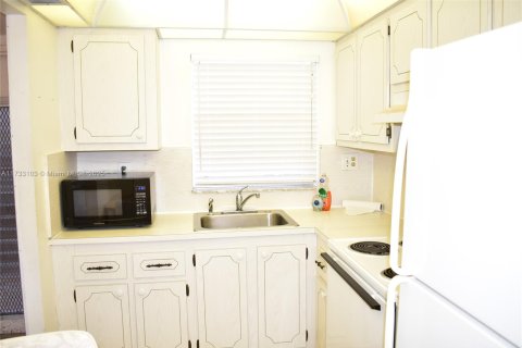Condominio en venta en Sunrise, Florida, 2 dormitorios, 78.97 m2 № 1482436 - foto 7