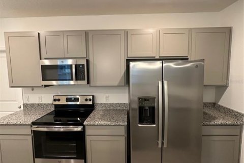 Townhouse in DeBary, Florida 3 bedrooms, 142.42 sq.m. № 1885595 - photo 7