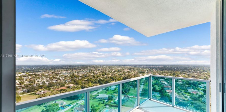 Condo in Sunrise, Florida, 3 bedrooms  № 2014141