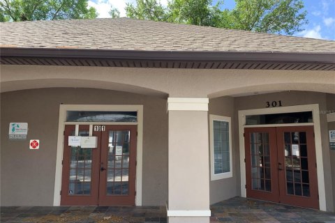Commercial property in Oviedo, Florida 377.18 sq.m. № 2220716 - photo 4