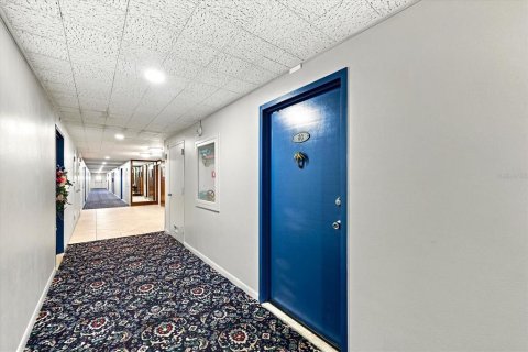 Condominio en alquiler en Saint Petersburg, Florida, 1 dormitorio, 83.61 m2 № 2221524 - foto 19