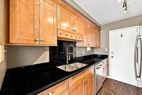Condominio en alquiler en Saint Petersburg, Florida, 1 dormitorio, 83.61 m2 № 2221524 - foto 15