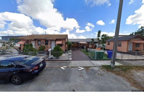 Immobilier commercial à vendre à Miami, Floride: 96.43 m2 № 1999617 - photo 7