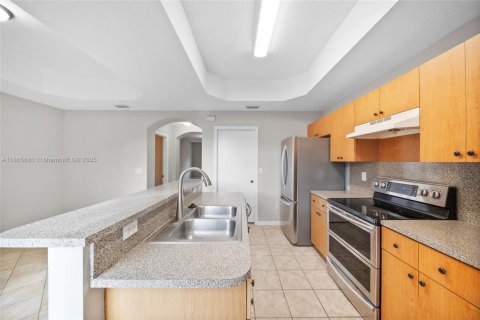 Townhouse in Dania Beach, Florida 3 bedrooms, 150.04 sq.m. № 1897094 - photo 16